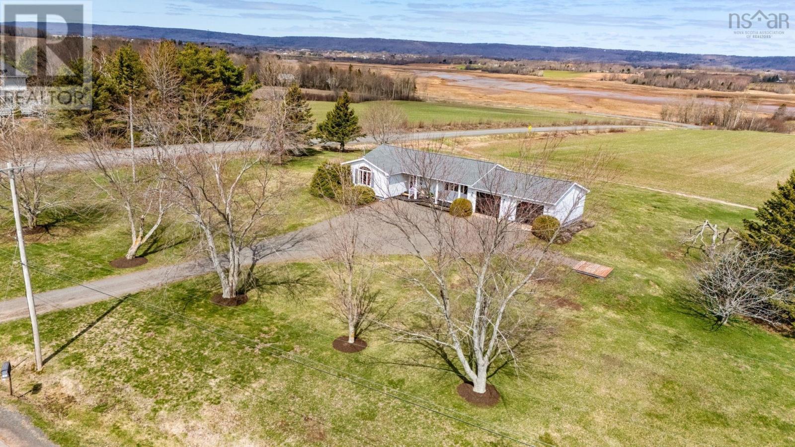 Property 44 of 50 of 789 Canard Street