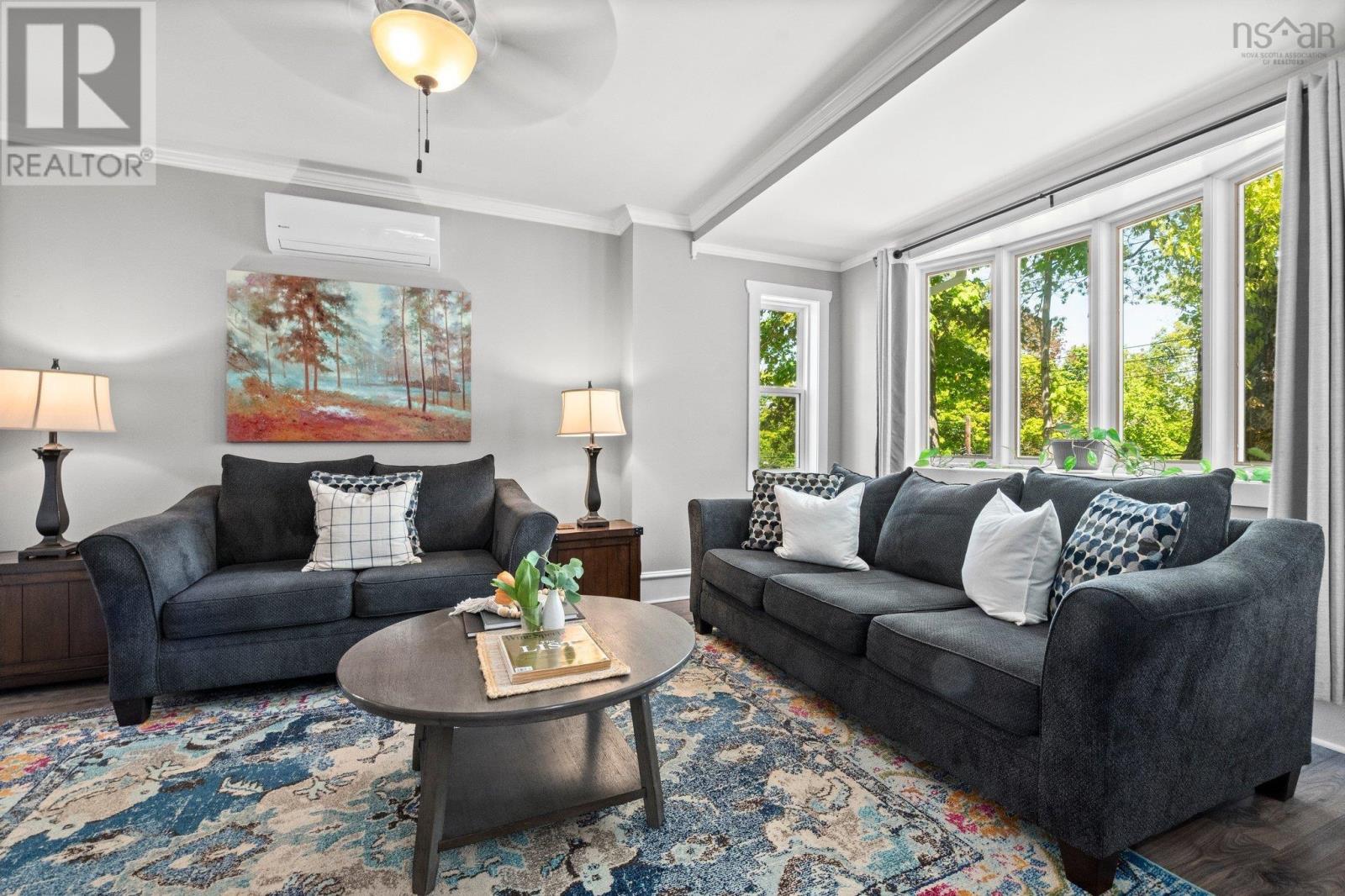 Property 7 of 48 of 73 Chester Avenue