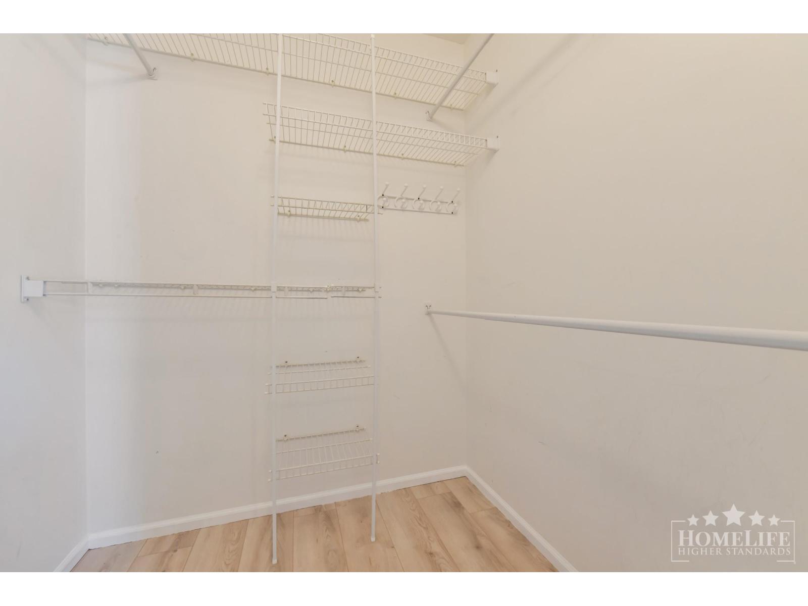 4 Bed, 2 Bath House for Rent in Surrey – Upper House 6375 187A STREET, Surrey - Image 30
