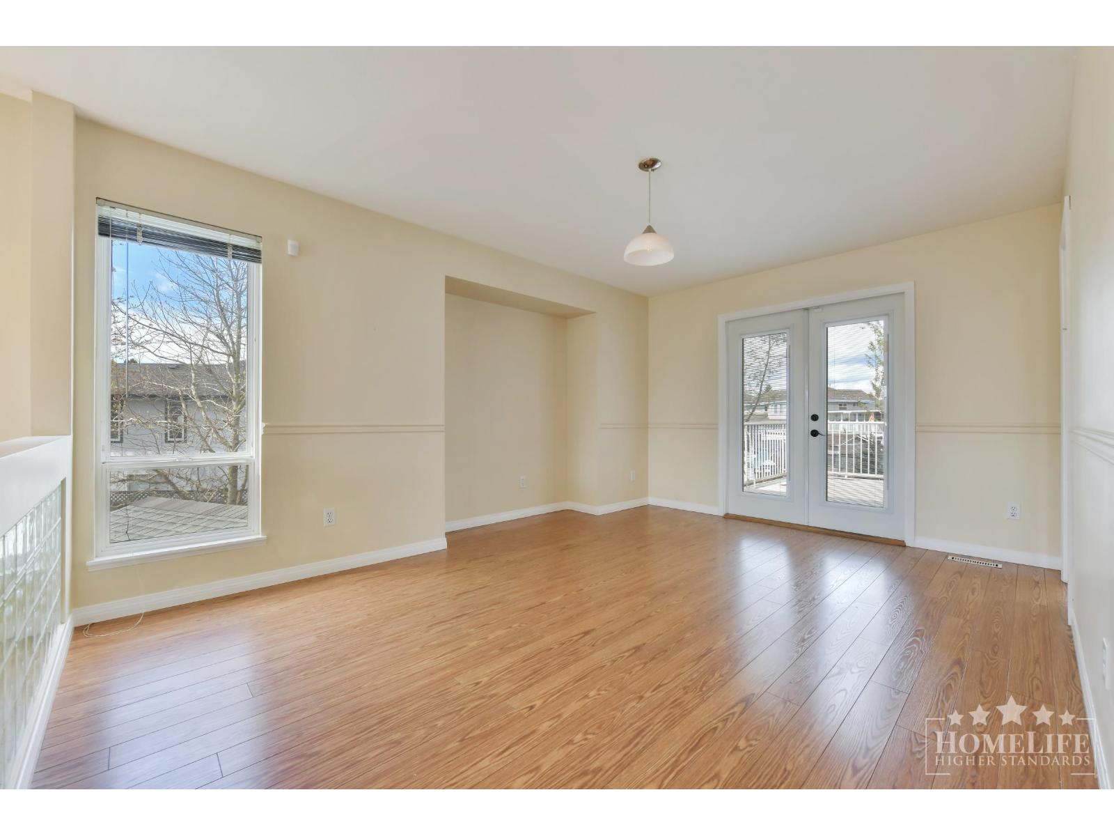 4 Bed, 2 Bath House for Rent in Surrey – Upper House 6375 187A STREET, Surrey - Image 22