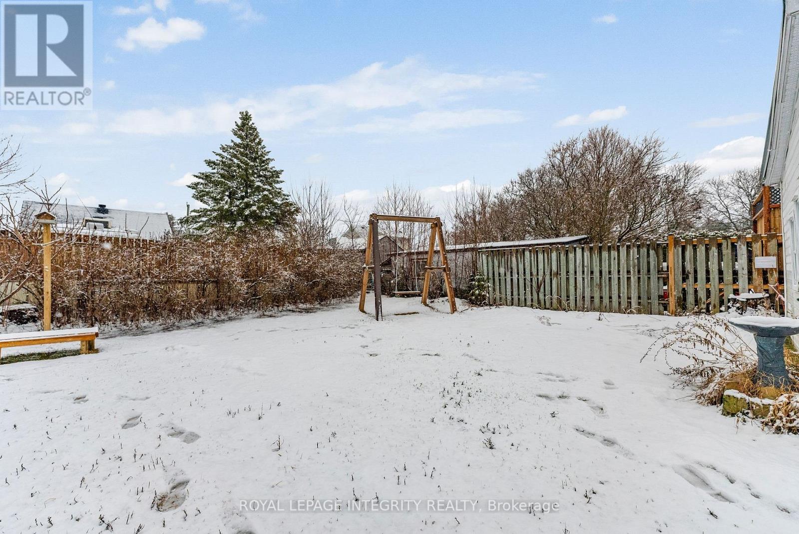 651 LORNE STREET W - 26