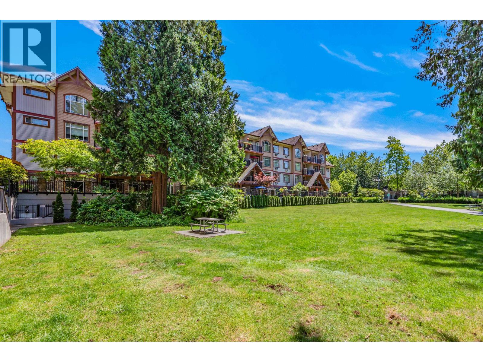 211 12525 190A STREET, Pitt Meadows
