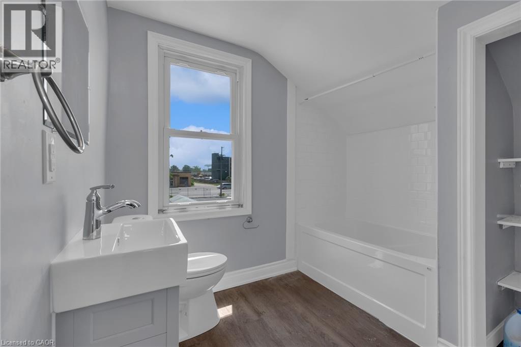 27 LASALLE Street - 10