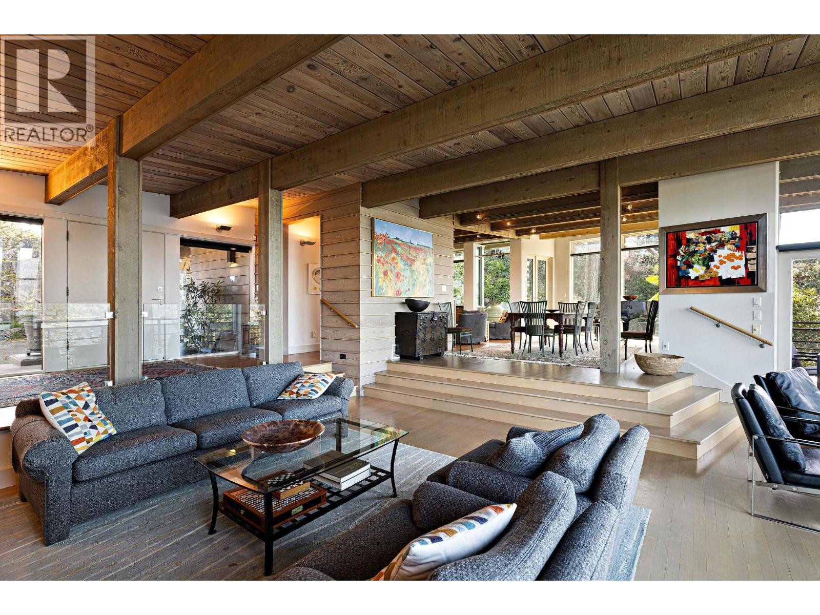 6235 OVERSTONE DRIVE, West Vancouver
