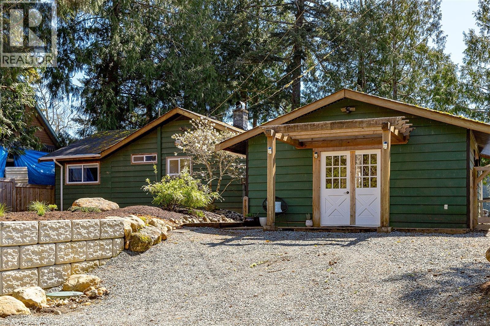 7815 Manatu Rd - 8