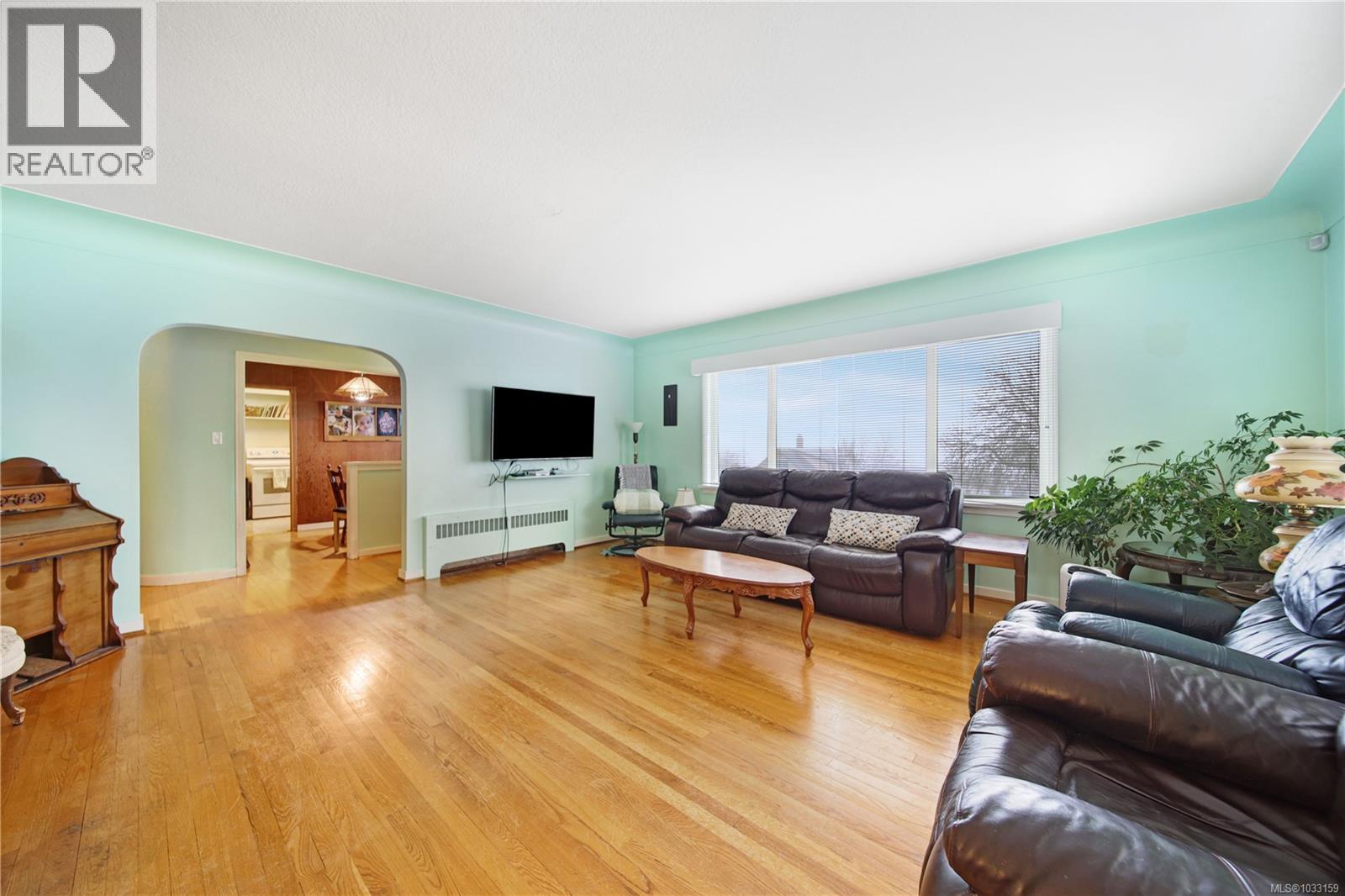 2955 6th Ave - 10