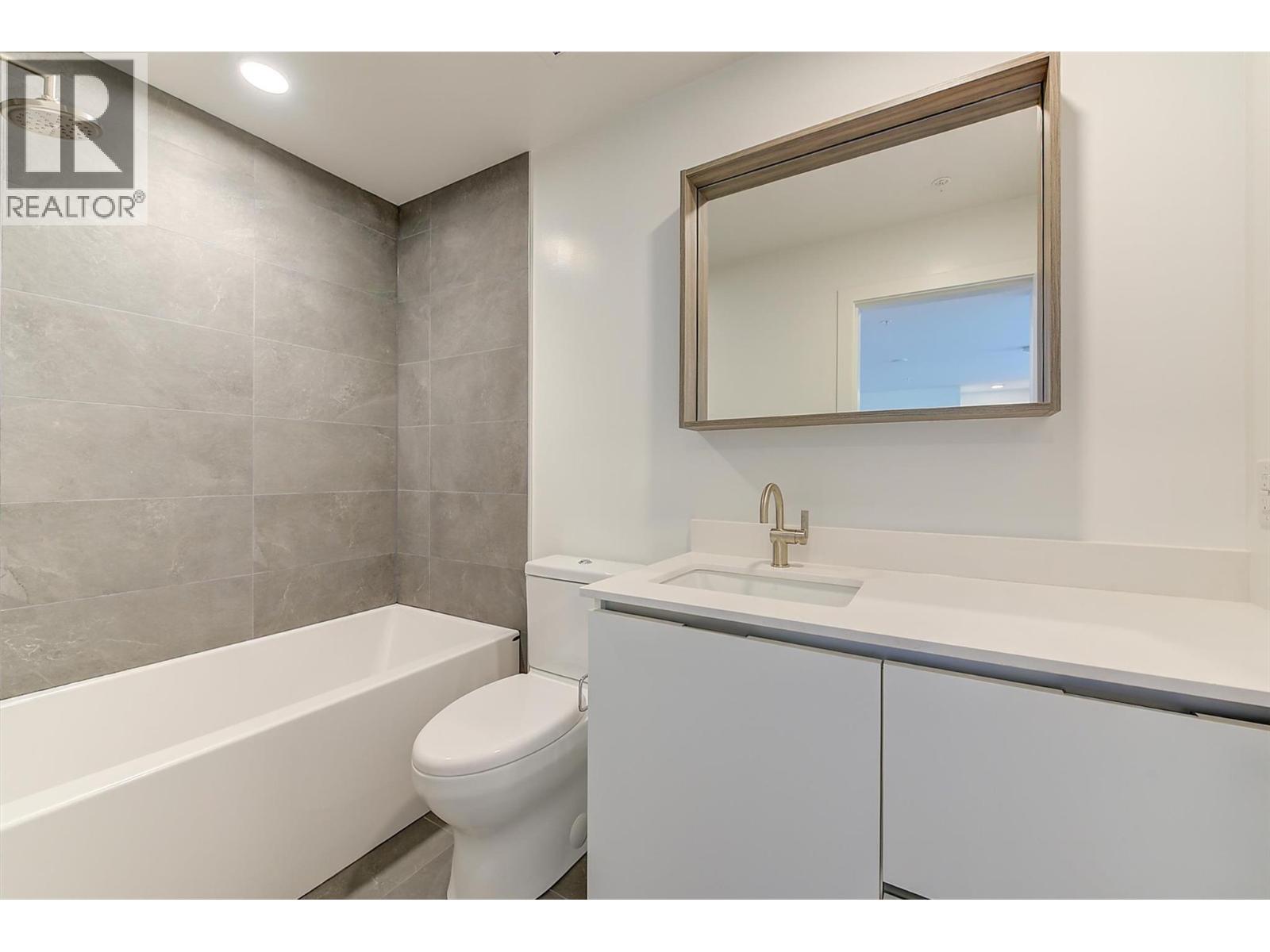 #208 2780 Olalla Road - 26