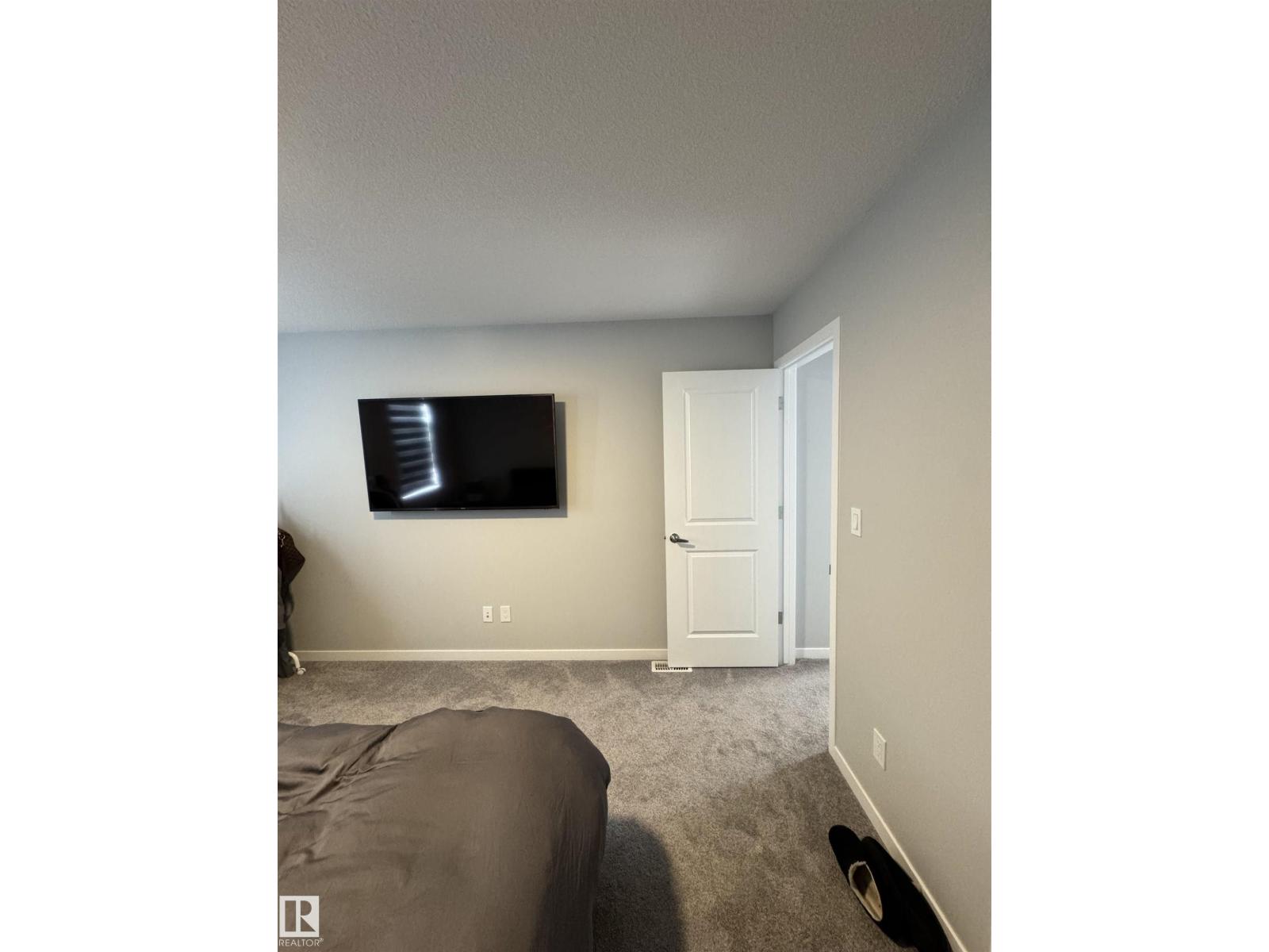 2514/2518 151a AV NW, Edmonton