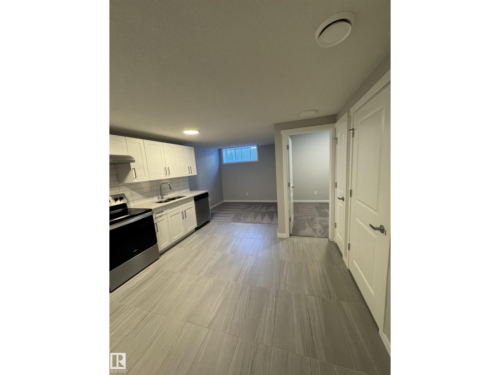 2514/2518 151a AV NW, Edmonton