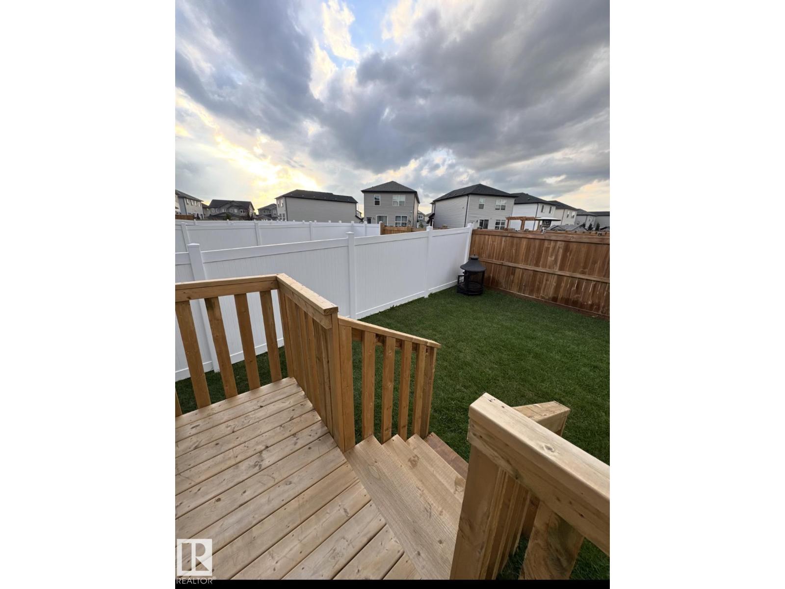 2514/2518 151a AV NW, Edmonton