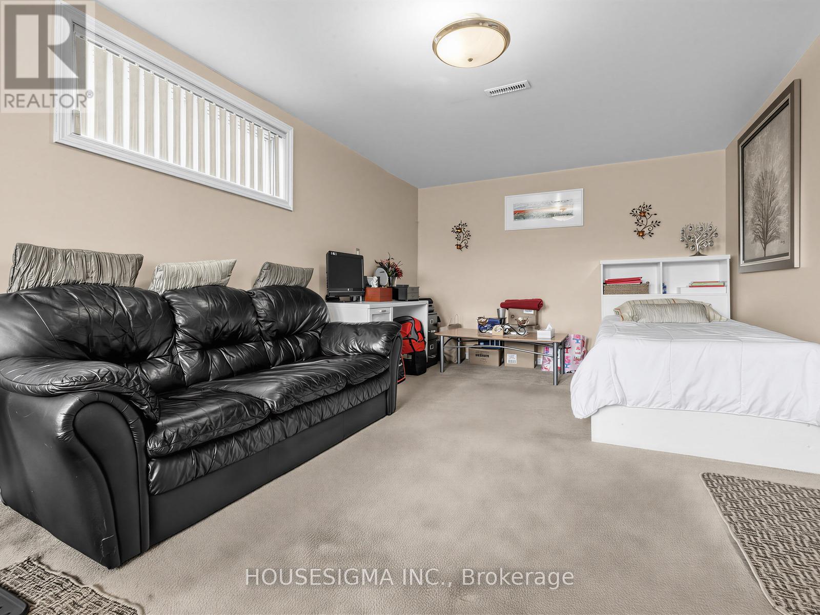 169 SLOANE AVENUE - 26