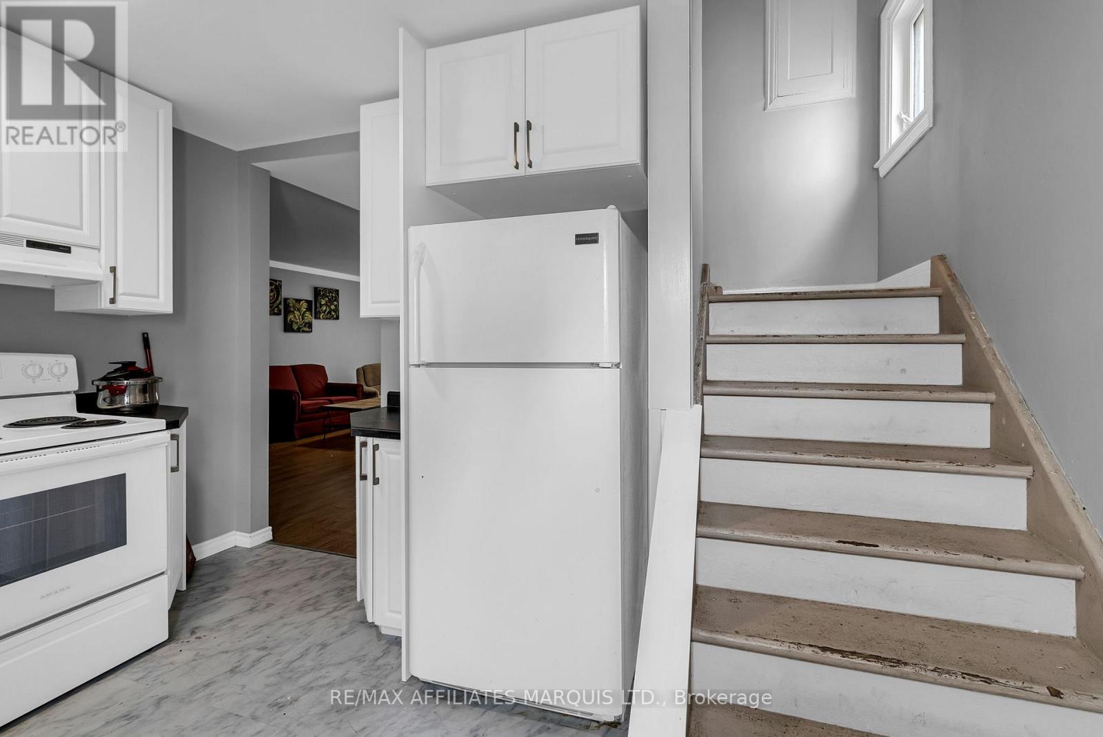 303 GUY STREET - 9