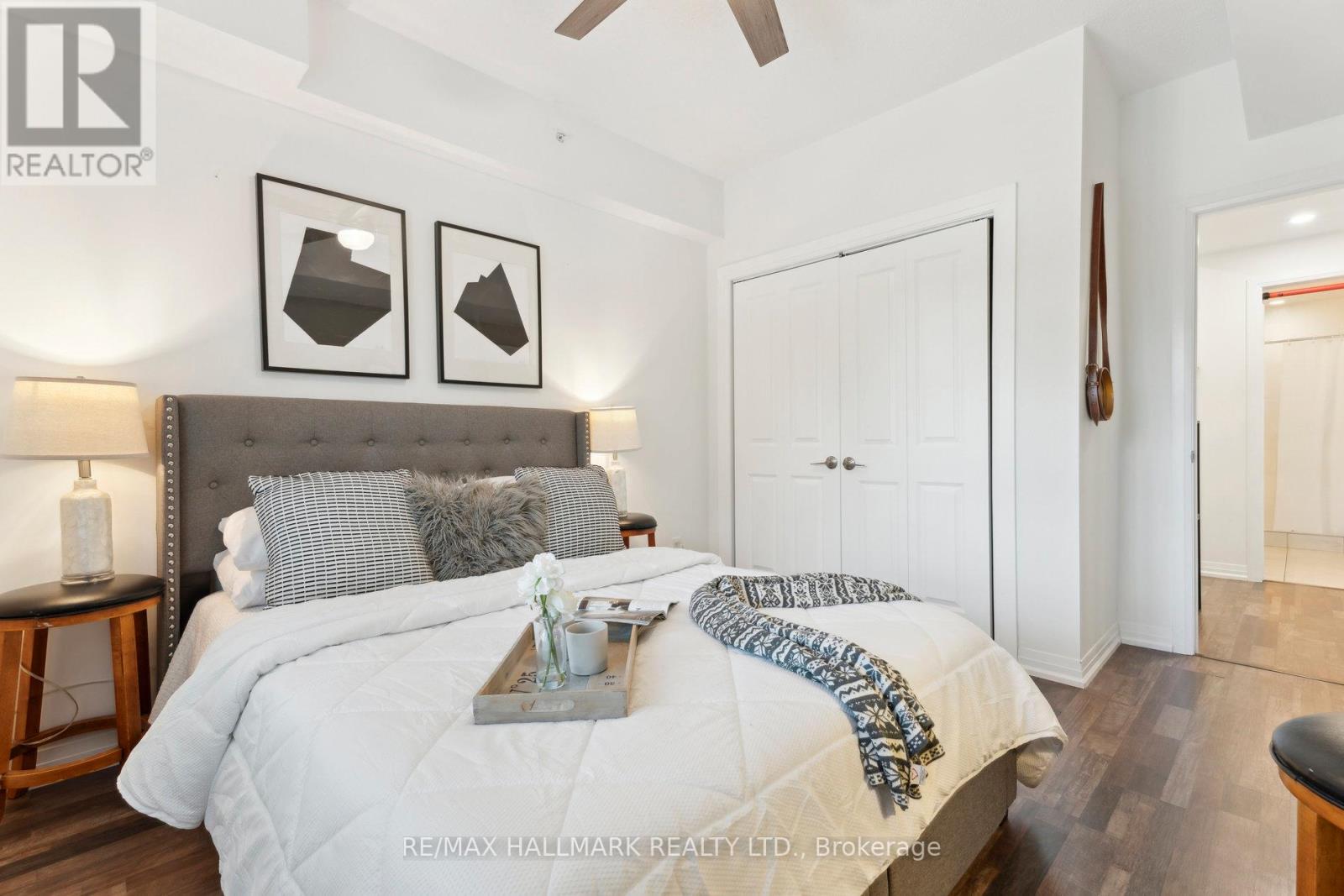 #304 157 WELLINGTON STREET E - 26