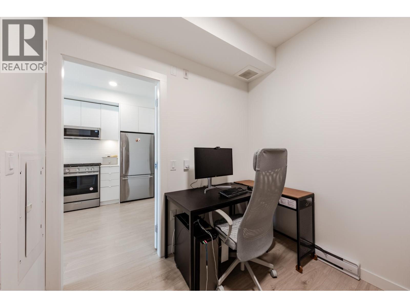 313 2345 RINDALL AVENUE, Port Coquitlam