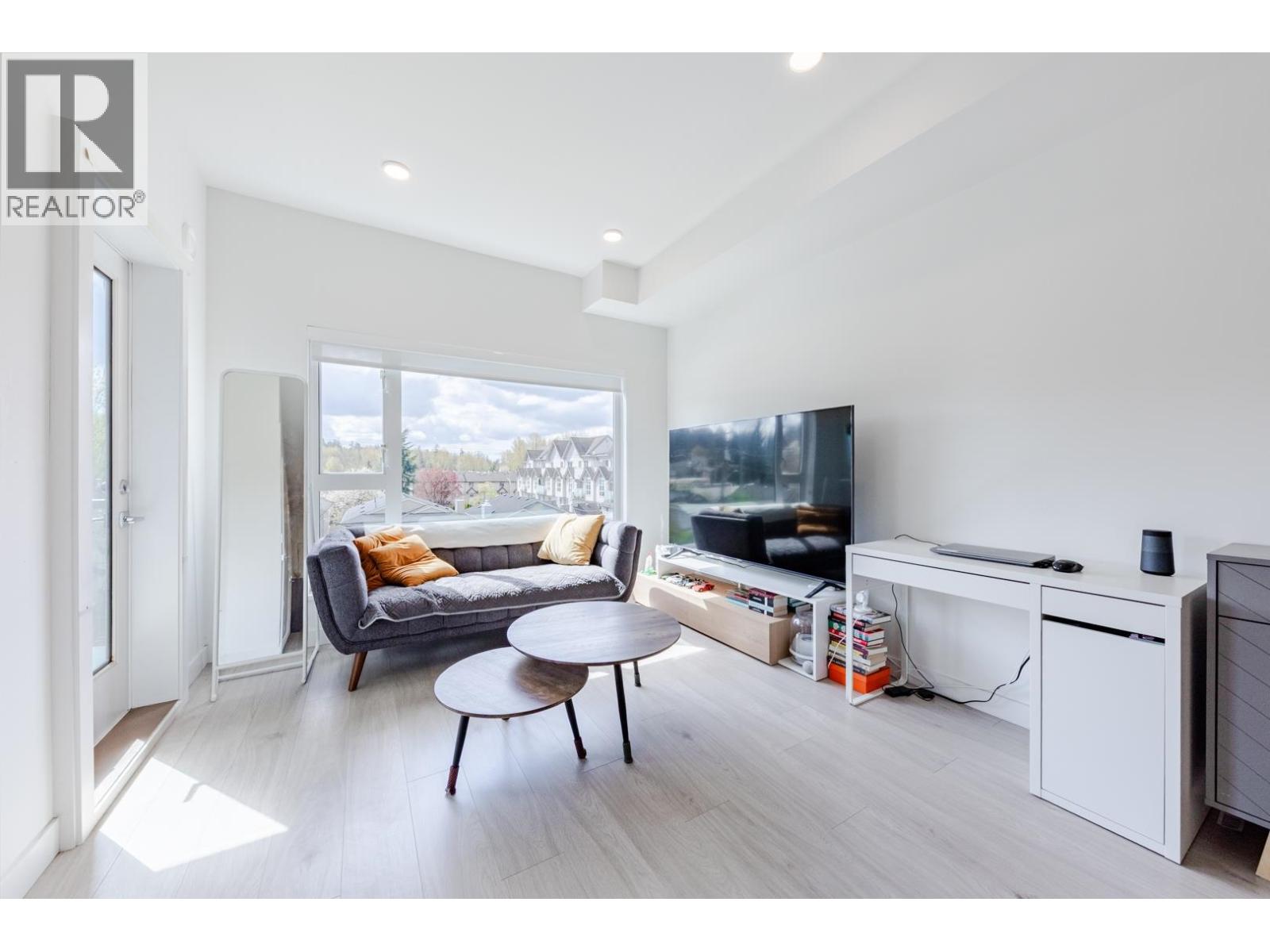 313 2345 RINDALL AVENUE, Port Coquitlam