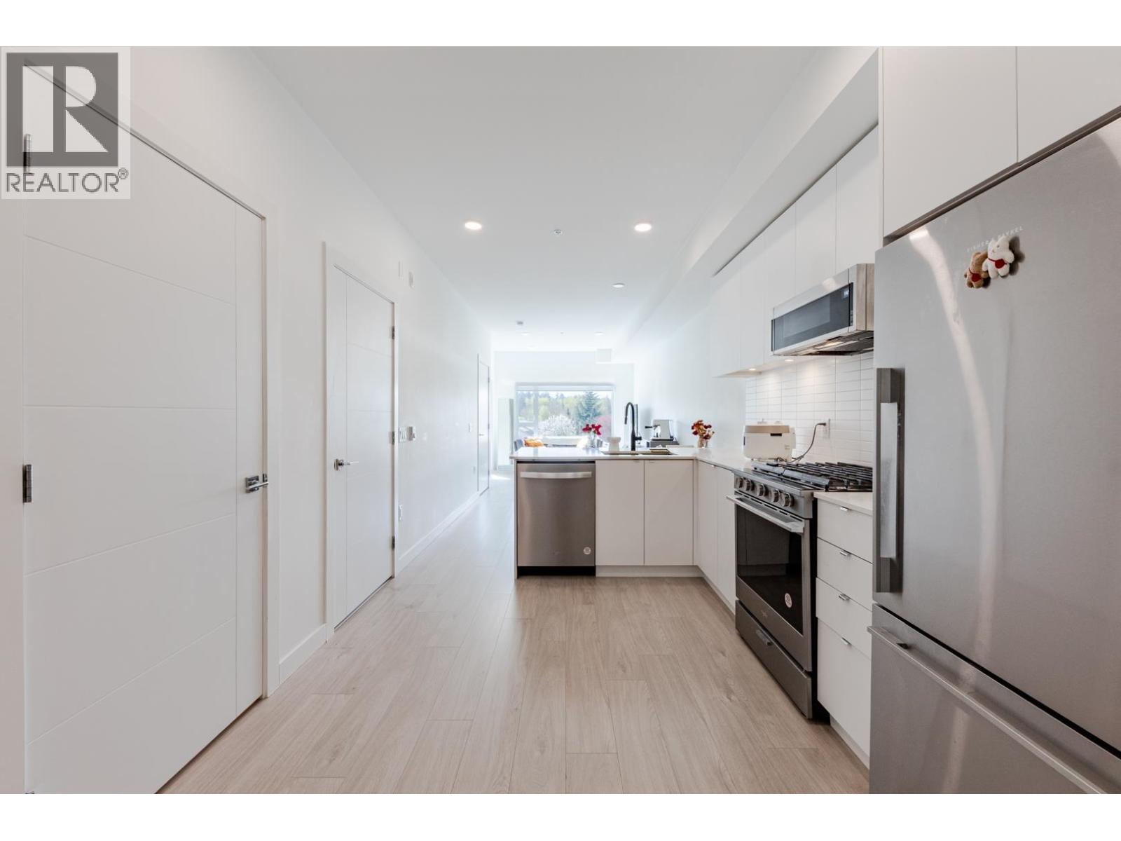 313 2345 RINDALL AVENUE, Port Coquitlam