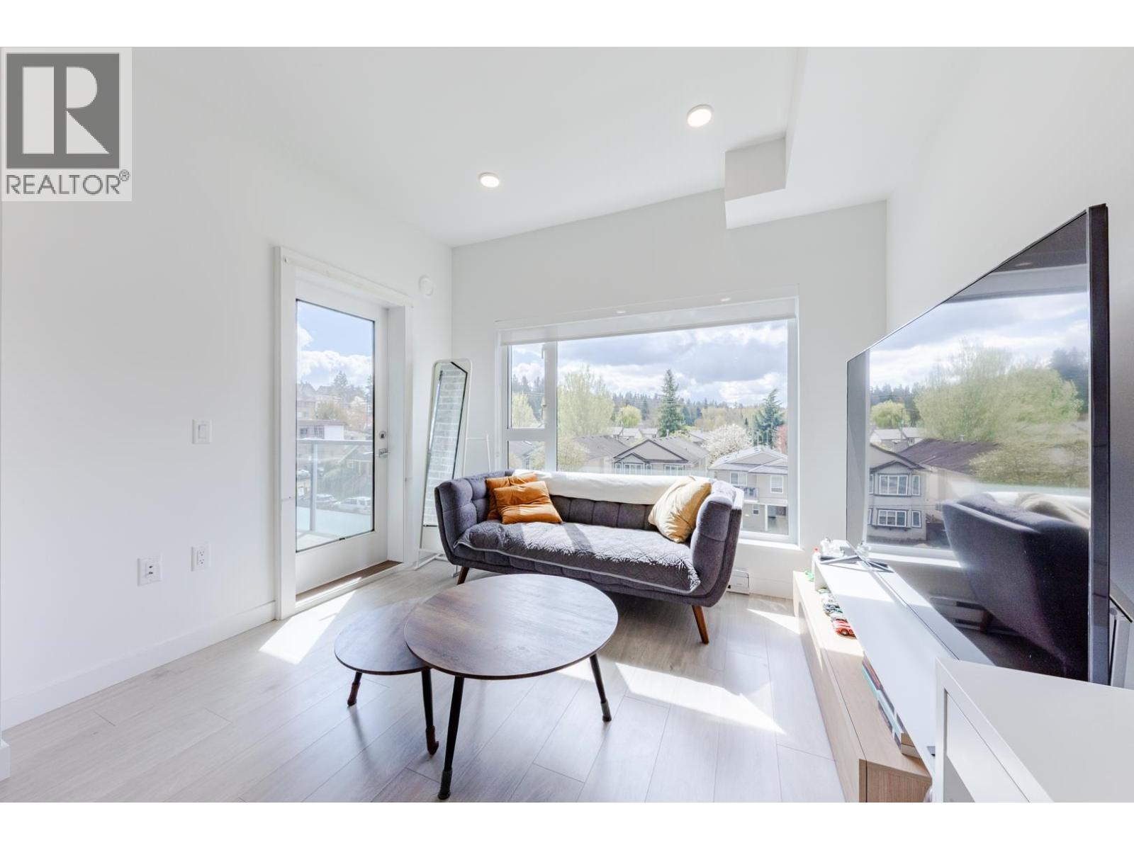 313 2345 RINDALL AVENUE, Port Coquitlam