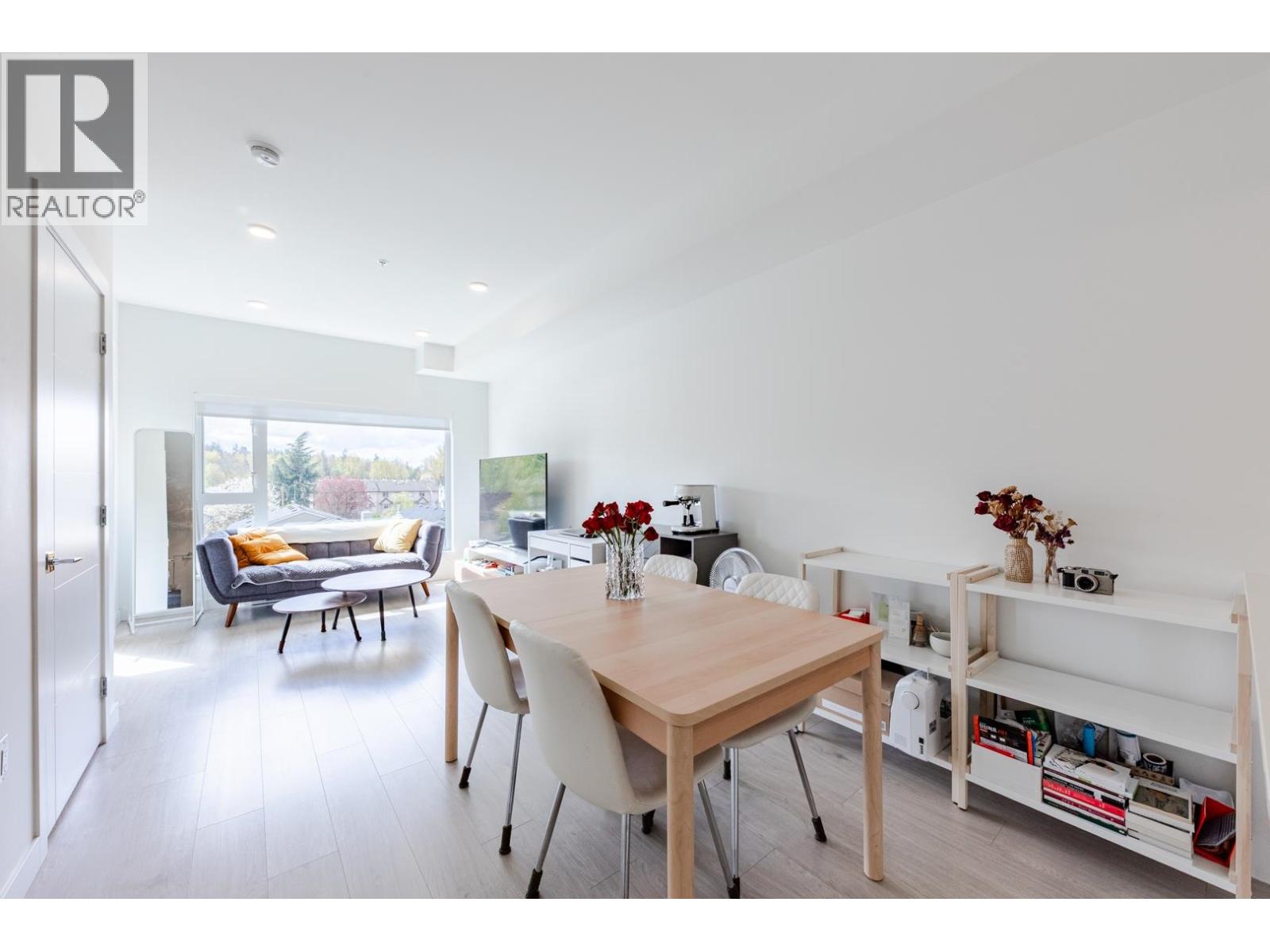 313 2345 RINDALL AVENUE, Port Coquitlam