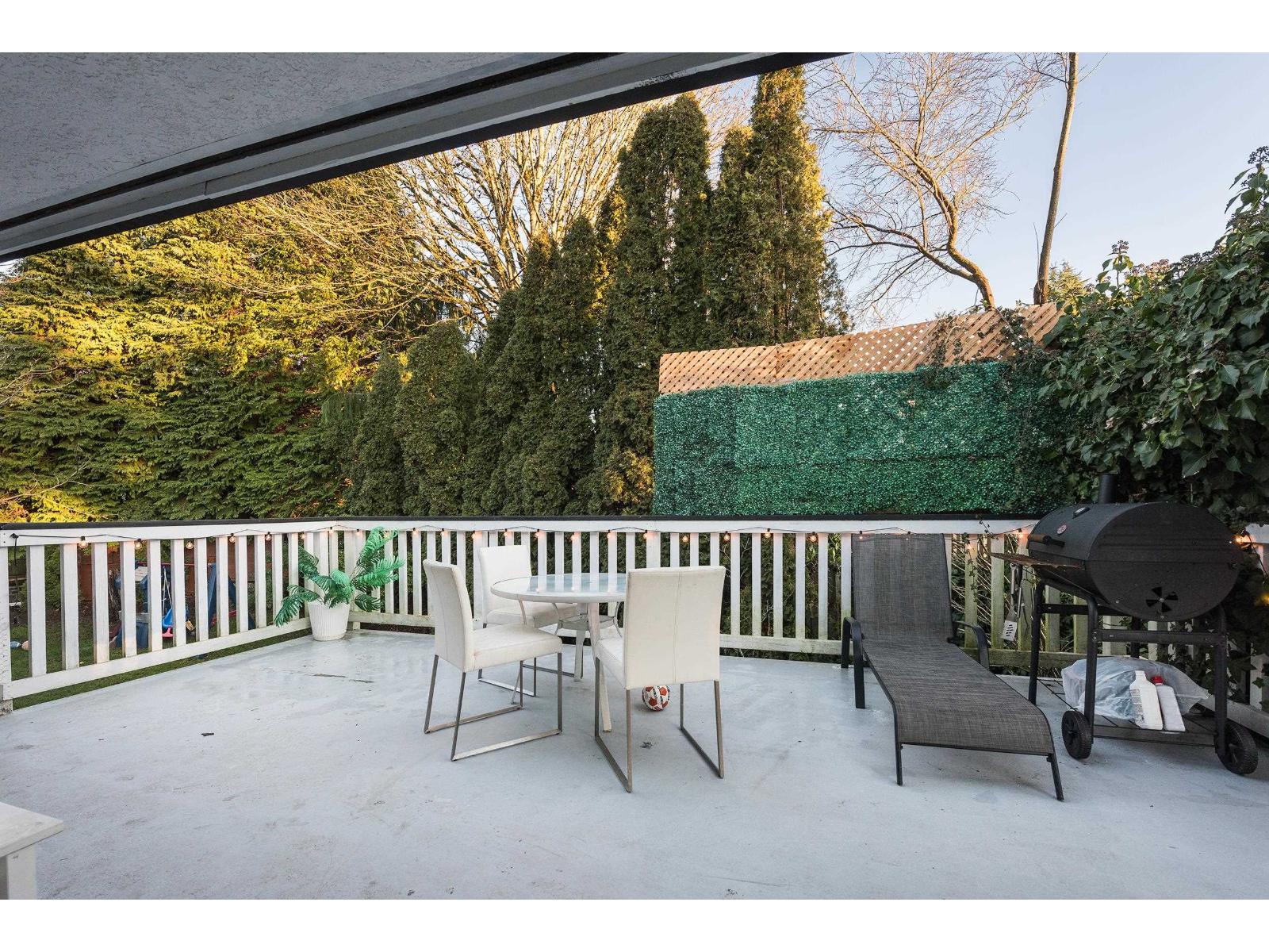 9089 PEMBERTON Place, Delta