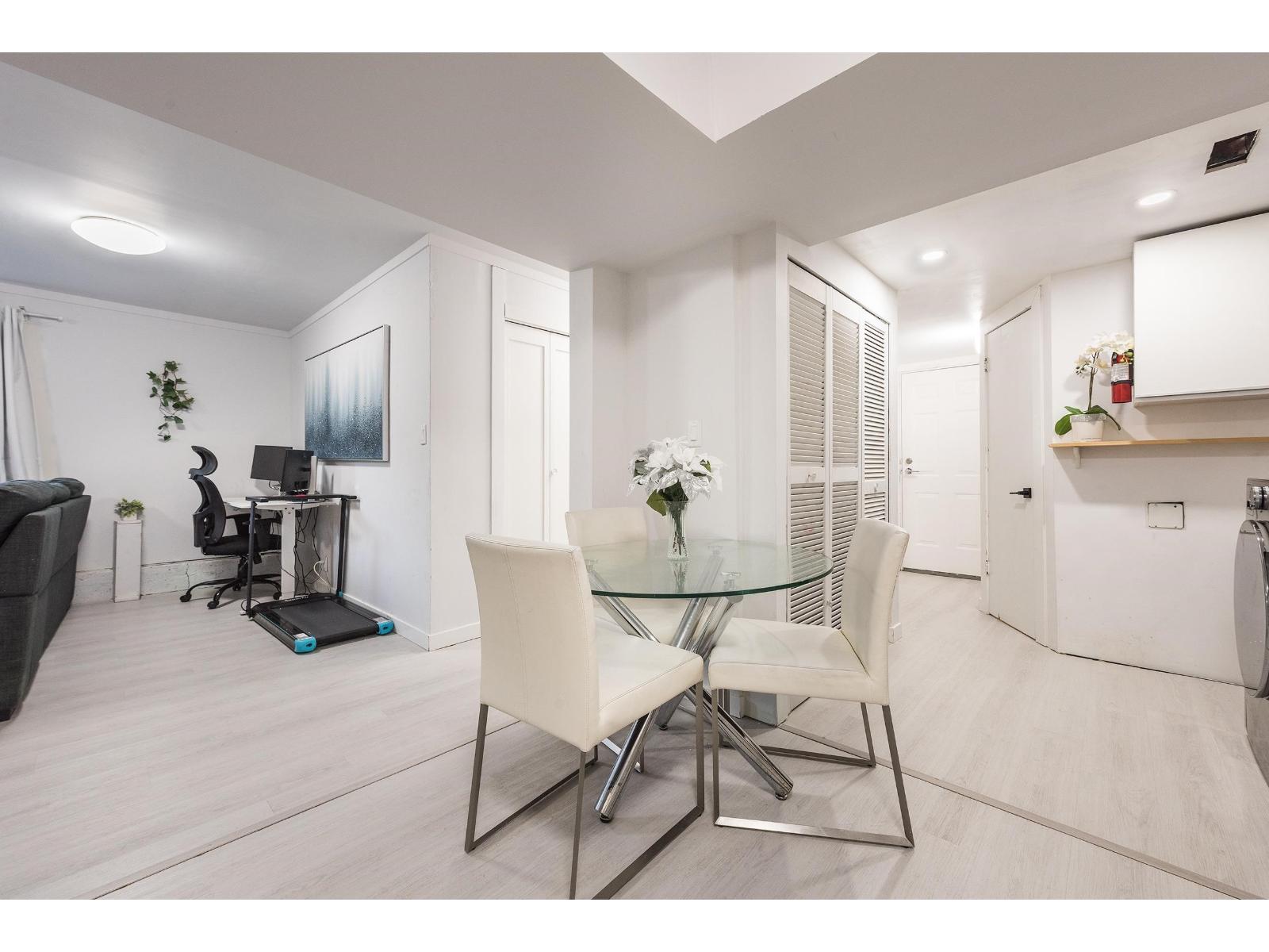 9089 PEMBERTON Place, Delta