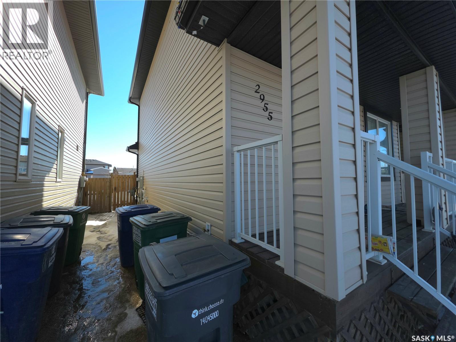 2955 McClocklin ROAD - 2