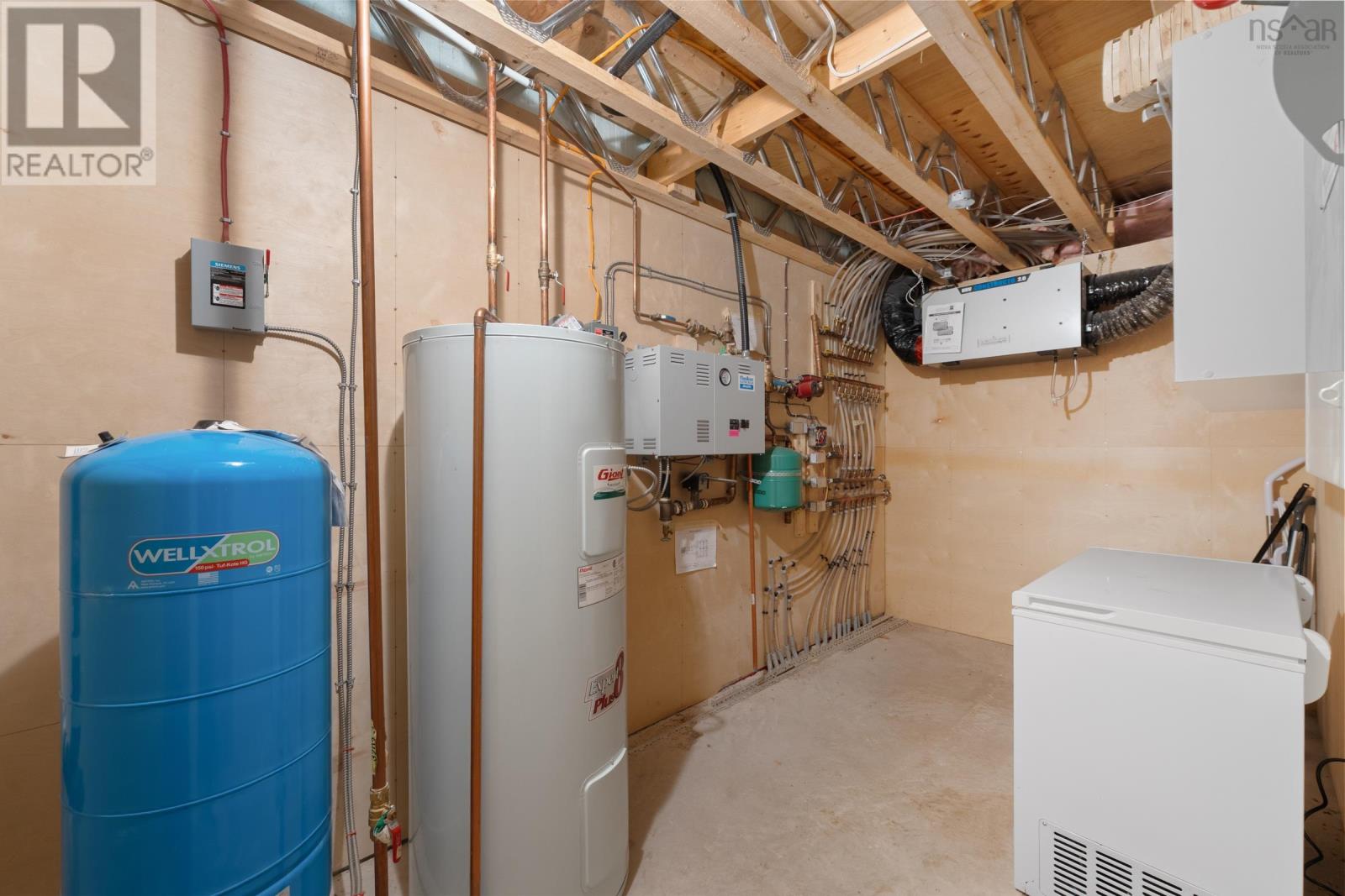 Property 28 of 40 of 3152 Shore Road W