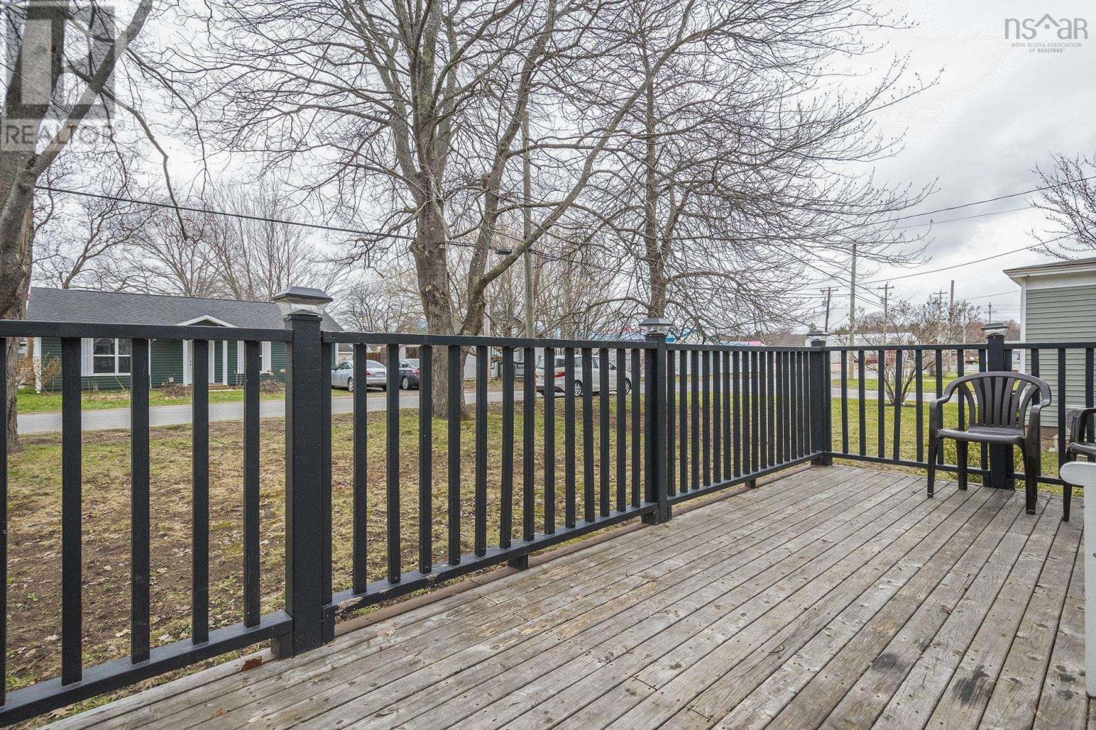 Property 3 of 31 of 1460 Park Road