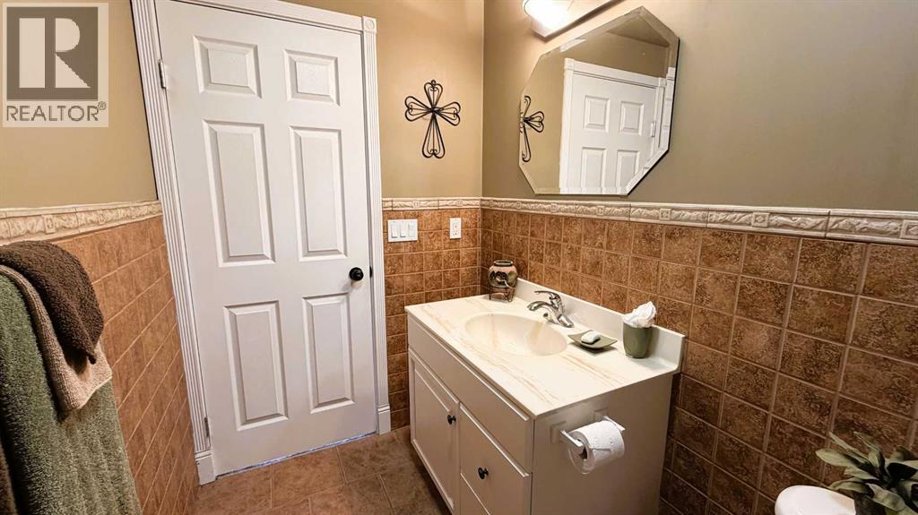 7312 Township Road 124 — photo 37