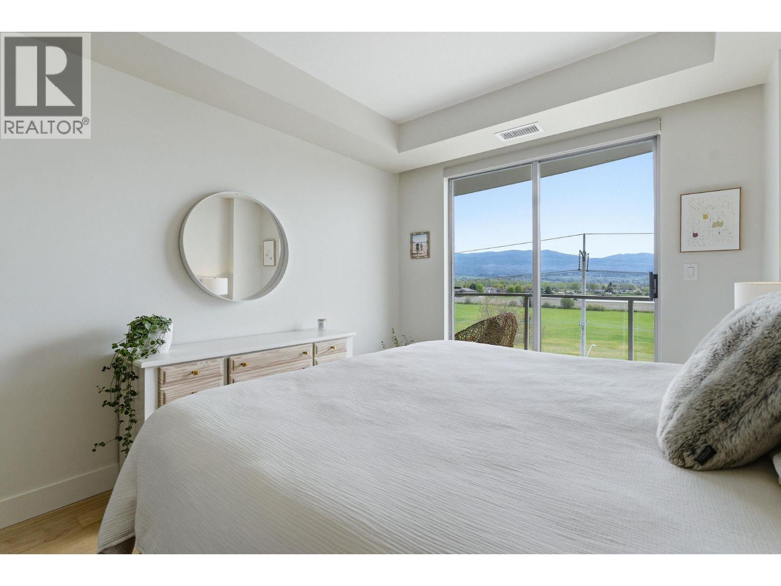 2040 Springfield Road Unit# 402, Kelowna