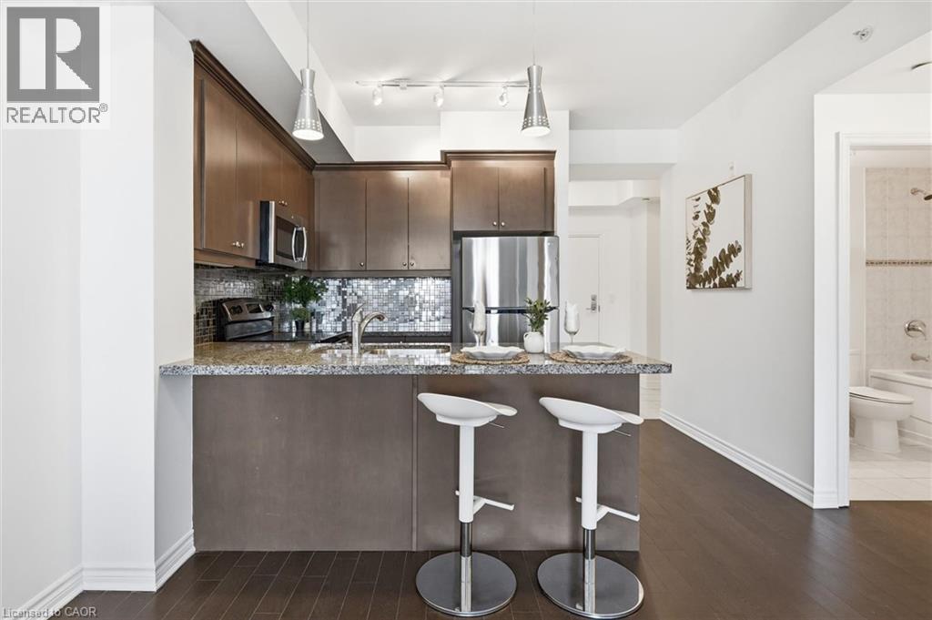 2300 UPPER MIDDLE Road W Unit# 304, Oakville, Ontario, L6M0T4 — Photo 10