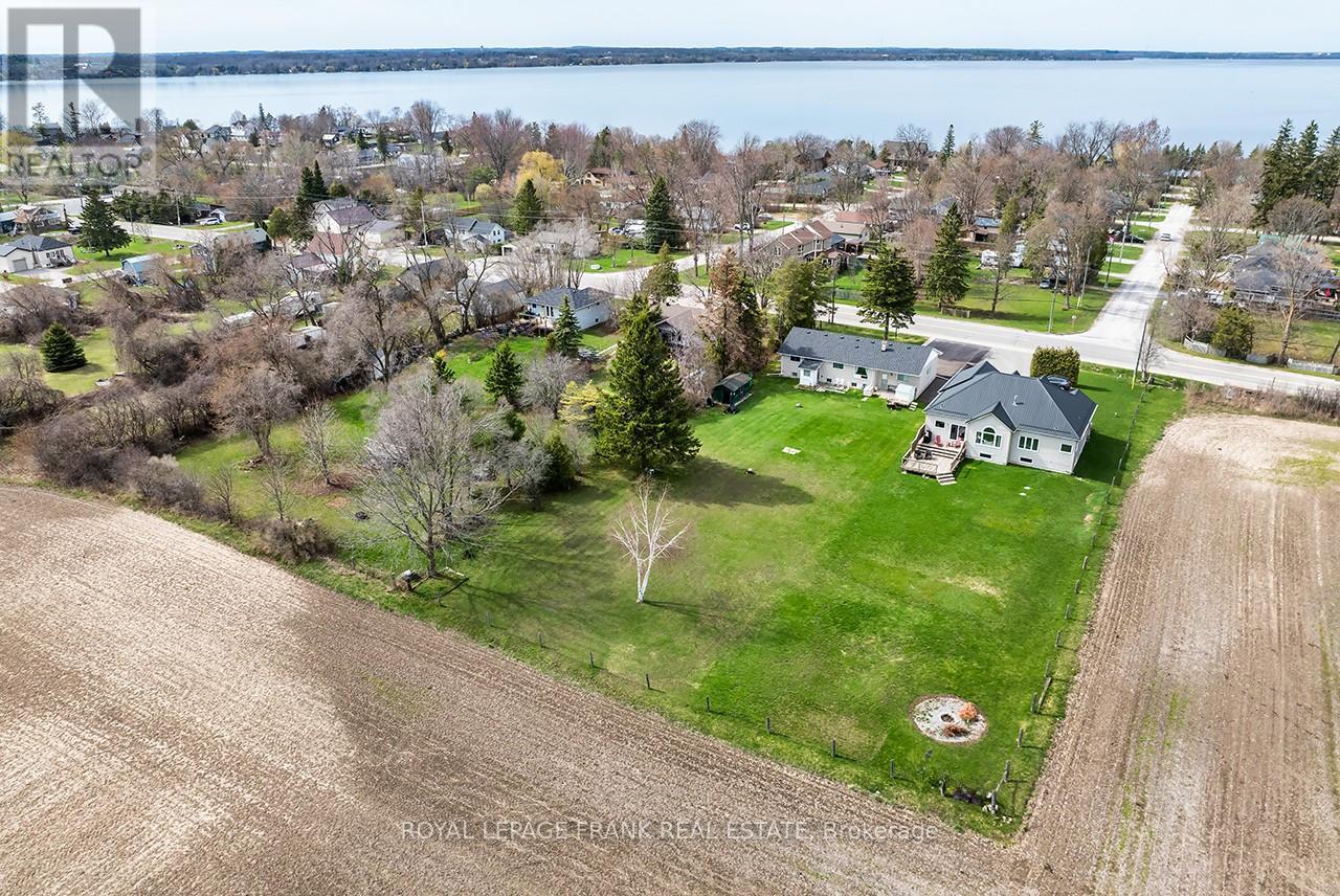 Aerial View - Steps to Lake Scugog
