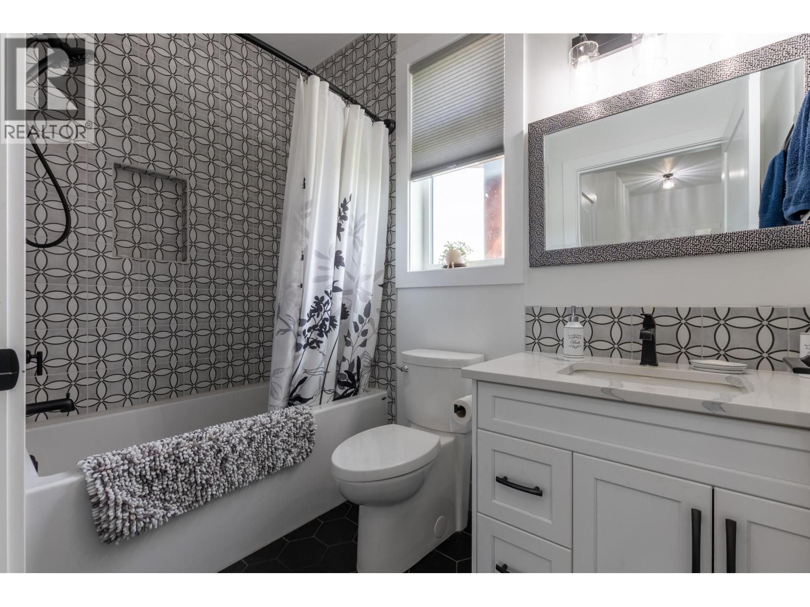 7400 TABORVIEW DRIVE - 24