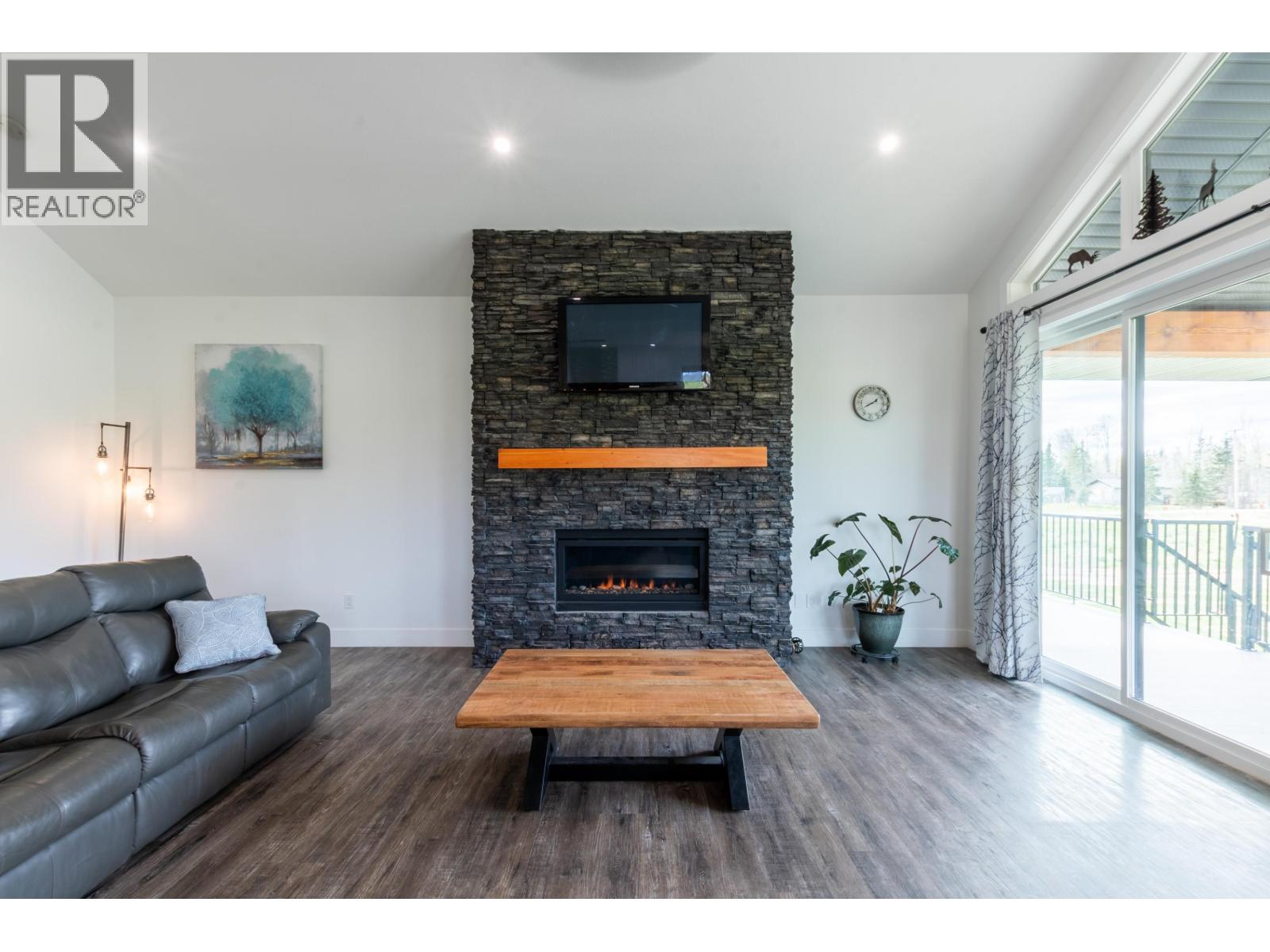 7400 TABORVIEW DRIVE - 21