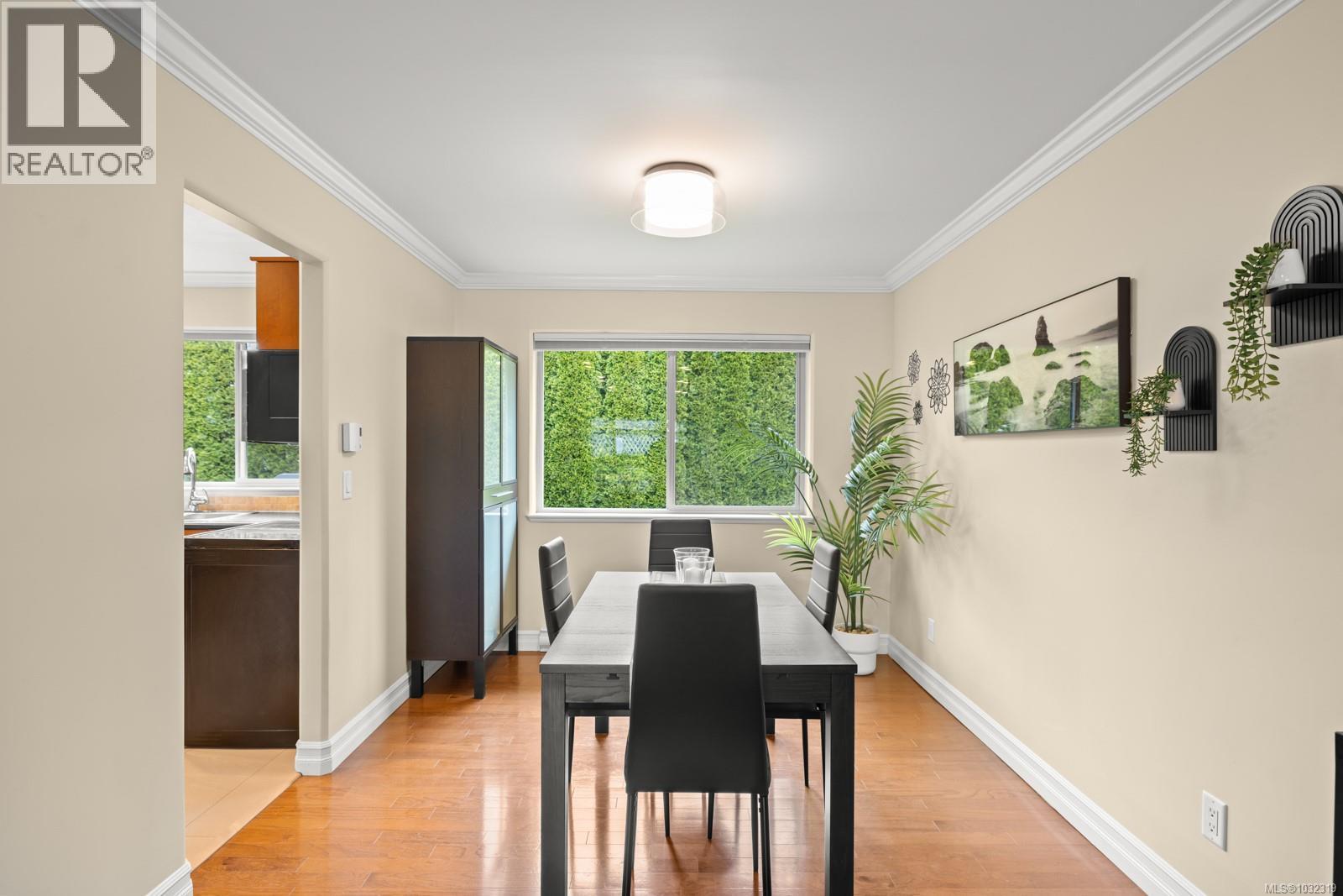  858 Selkirk Avenue, Esquimalt