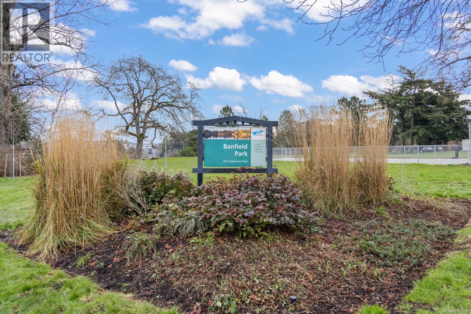  858 Selkirk Avenue, Esquimalt