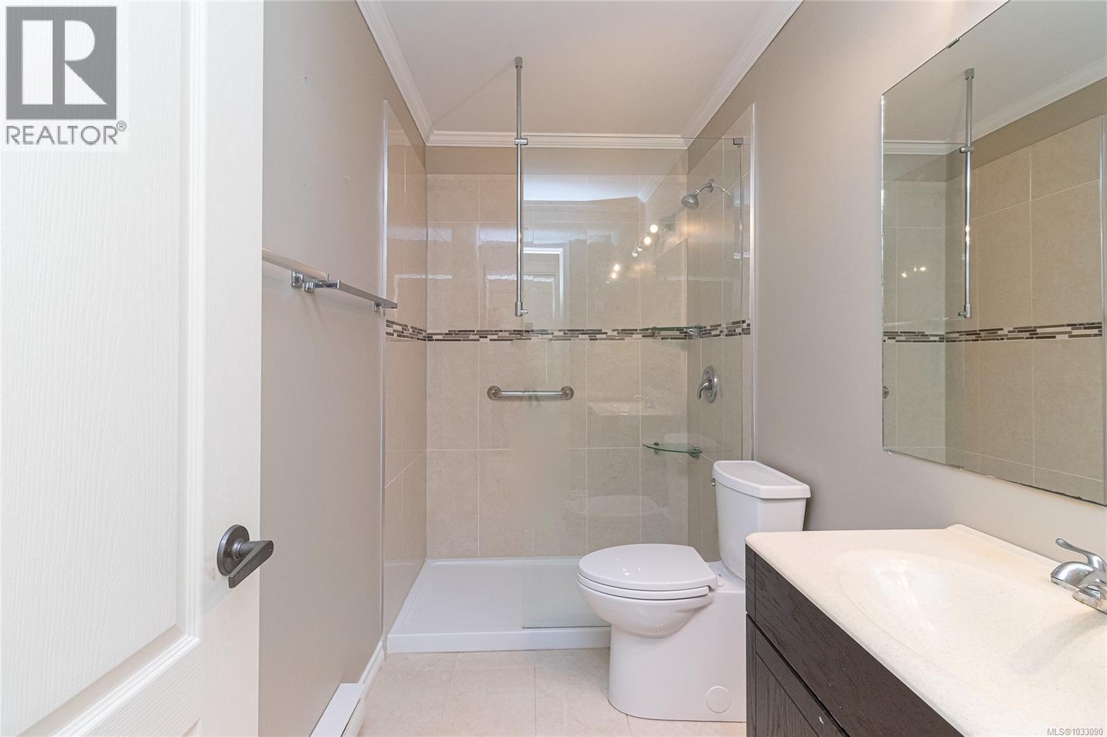 532 Marine View, Cobble Hill