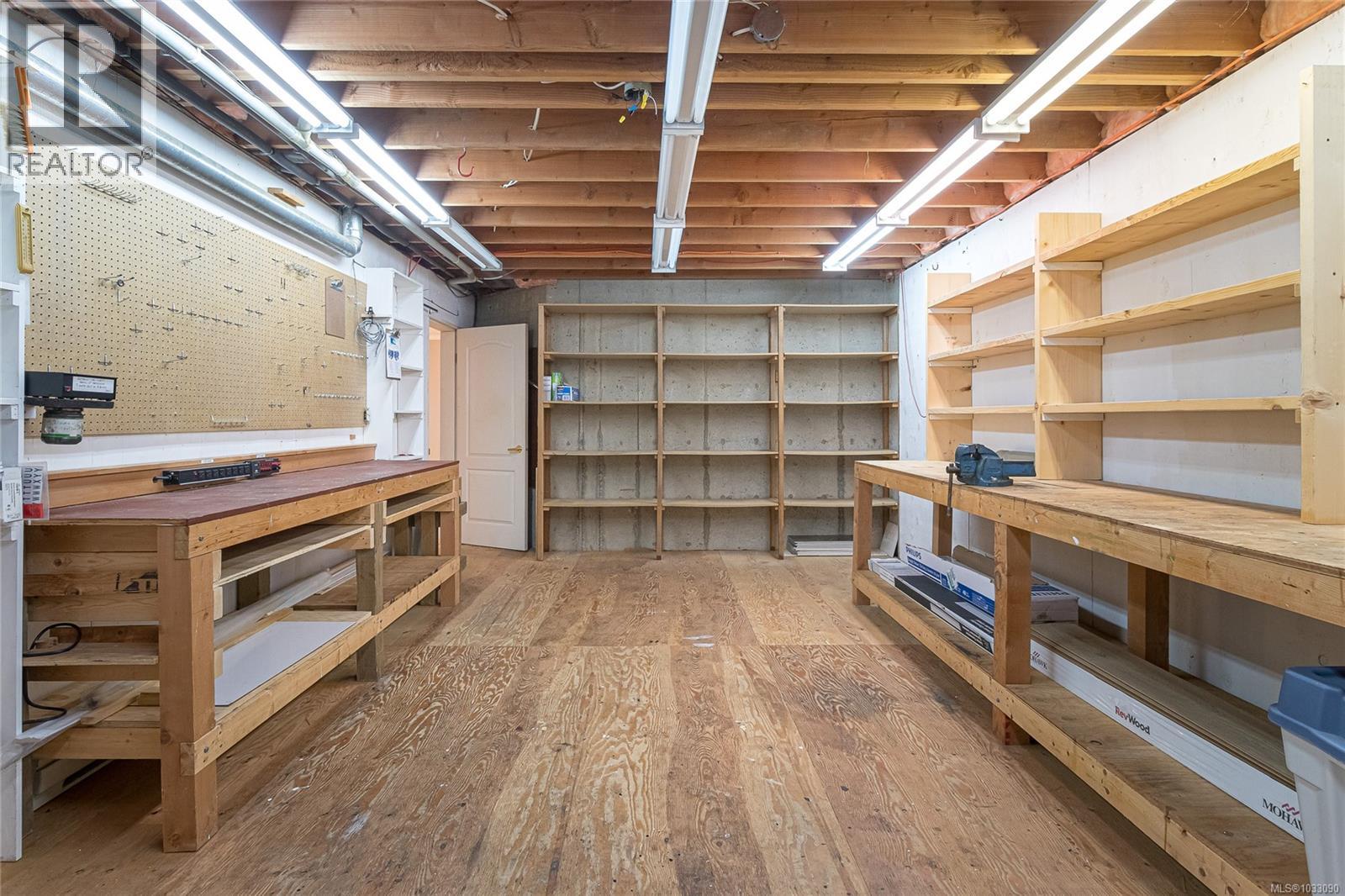 532 Marine View, Cobble Hill