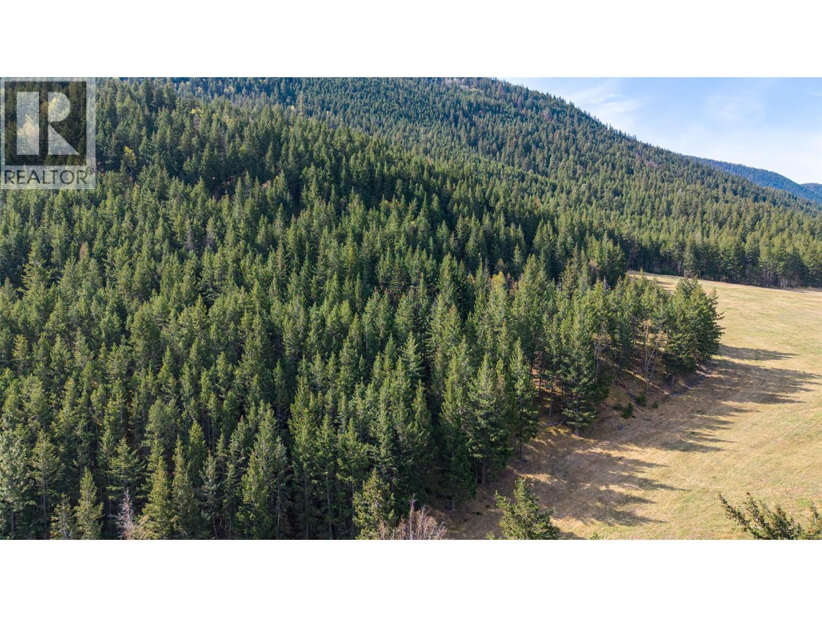 6142 Falkland Road - 25