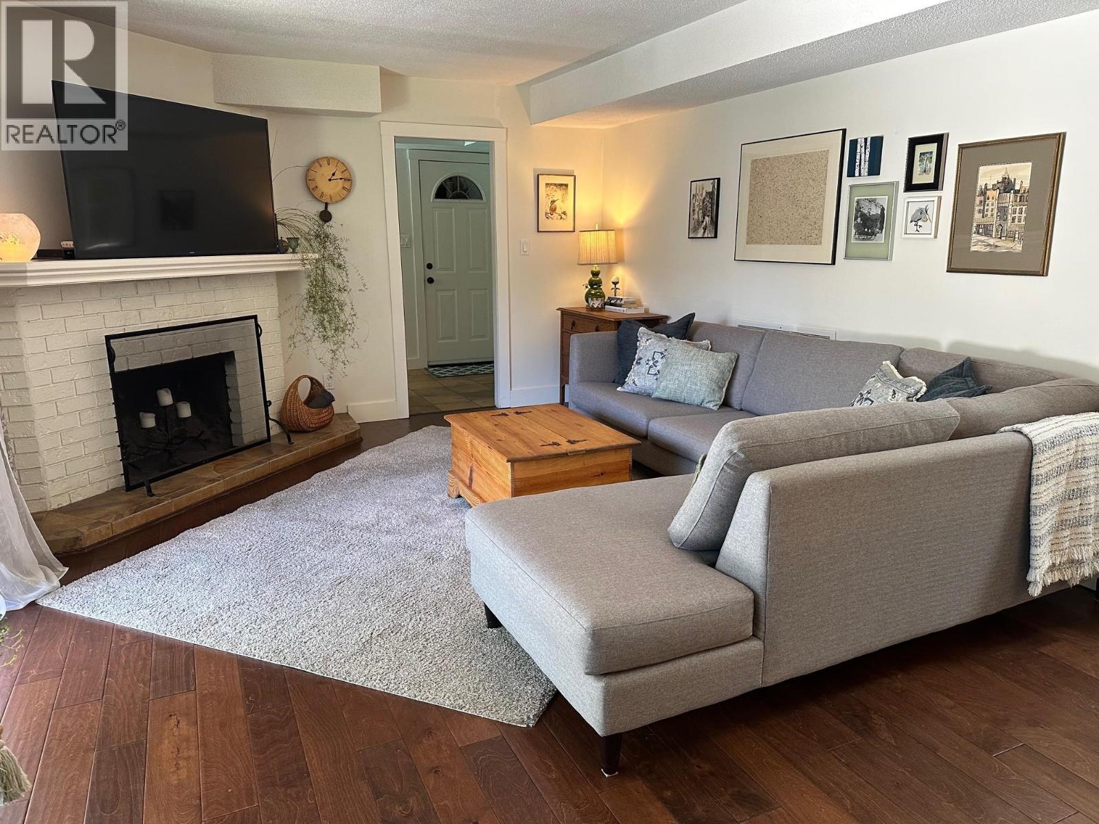 1015 51A Street, Delta