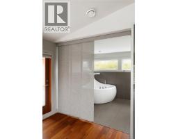 2835 Lincoln Rd, Oak Bay, BC V8R6A8 Photo 30