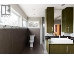 2835 Lincoln Rd, Oak Bay, BC V8R6A8 Photo 33