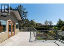 2835 Lincoln Rd, Oak Bay, BC V8R6A8 Photo 34