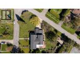 2835 Lincoln Rd, Oak Bay, BC V8R6A8 Photo 45