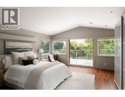 2835 Lincoln Rd, Oak Bay, BC V8R6A8 Photo 28