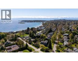 2835 Lincoln Rd, Oak Bay, BC V8R6A8 Photo 46