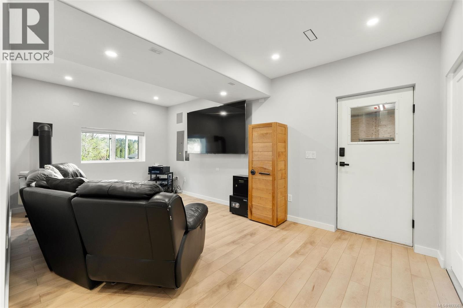 1931 Cinnabar Dr - 31