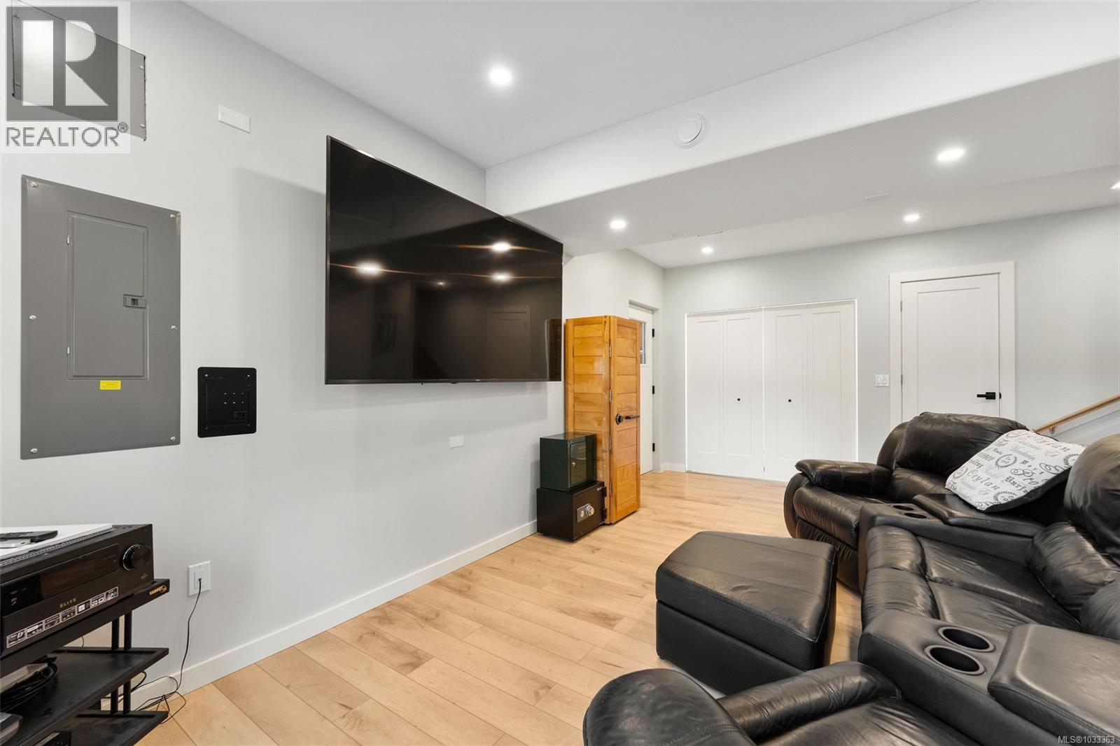 1931 Cinnabar Dr - 32