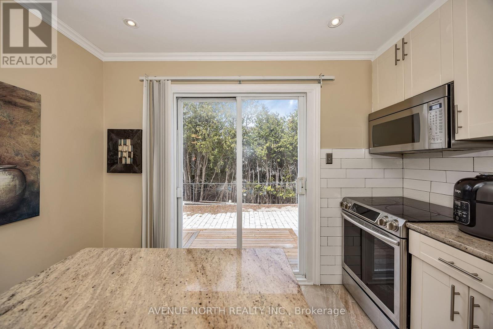 365 LEFEBVRE WAY — photo 14