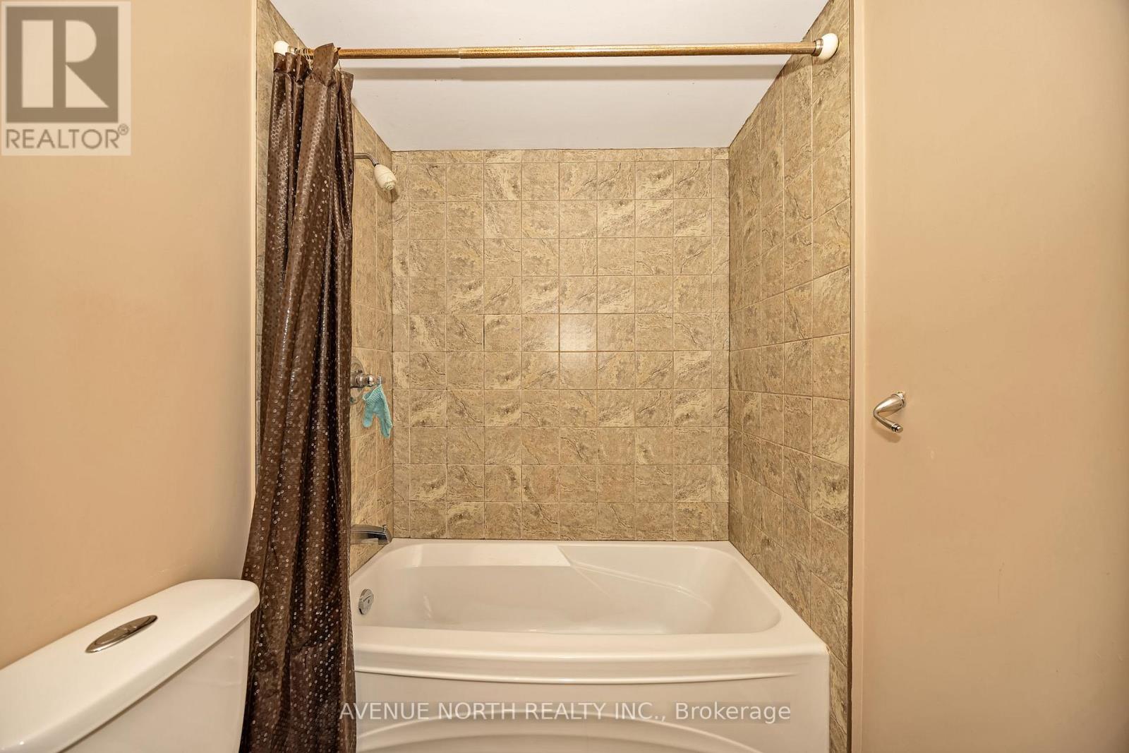 365 LEFEBVRE WAY — photo 31
