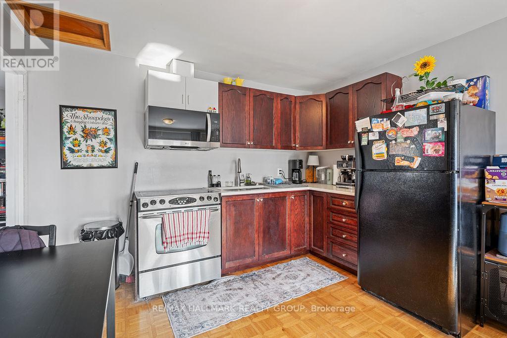 217 DOVERCOURT AVENUE — photo 11